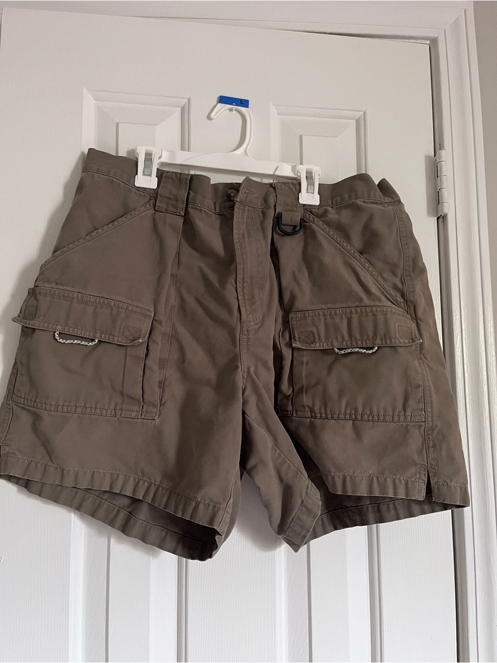 Columbia PFG Women's Olive Cargo Shorts Size L